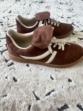 Steve Madden Madrid sneakers